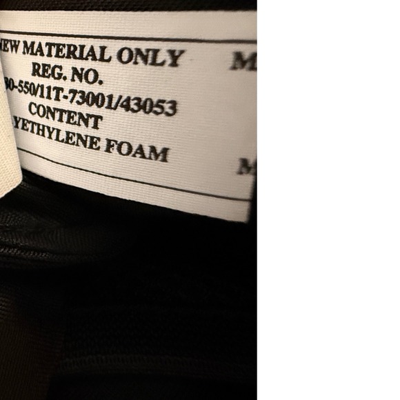 Lululemon Everywhere Belt Bag Crossbody‎ Nylon Black Adjustable Strap - Picture 8 of 15